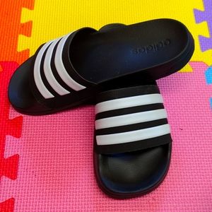 Adidas classic slides black and white stripe sz 10